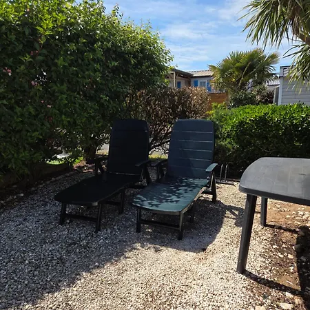Mobil-home Confort, Sécurisé Et Calme à Saint-hilaire-de-riez, Piscine, à 200m *