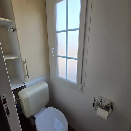 Mobil-home Confort, Securise Et Calme A Saint-hilaire-de-riez, Piscine, A 200m * Saint-Hilaire-de-Riez